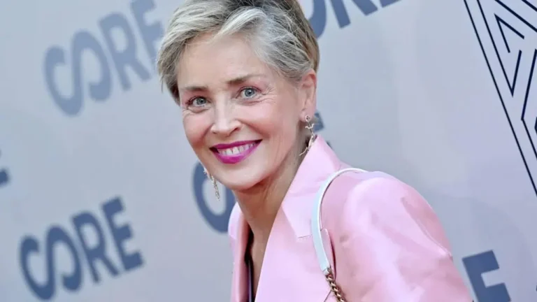 Sharon Stone: Kraliyet kökenliyiz ama çocukluğum ahırda geçti