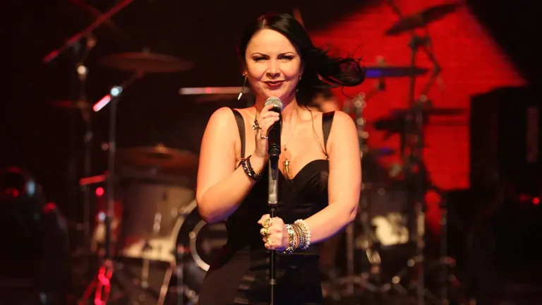 Şebnem Ferah ikinci İstanbul konserini 27 Haziran’da verecek